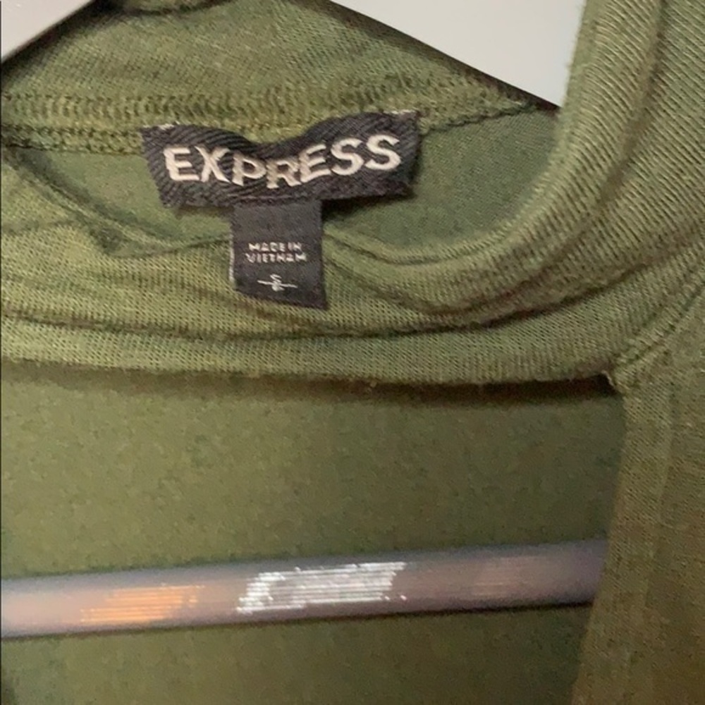 Express Green loose fitting sleeveless top Small - Picture 4 of 8